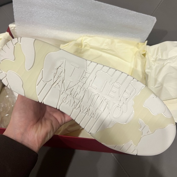 Valentino Garavani Atelier Haute Sneaker - Picture 6 of 10